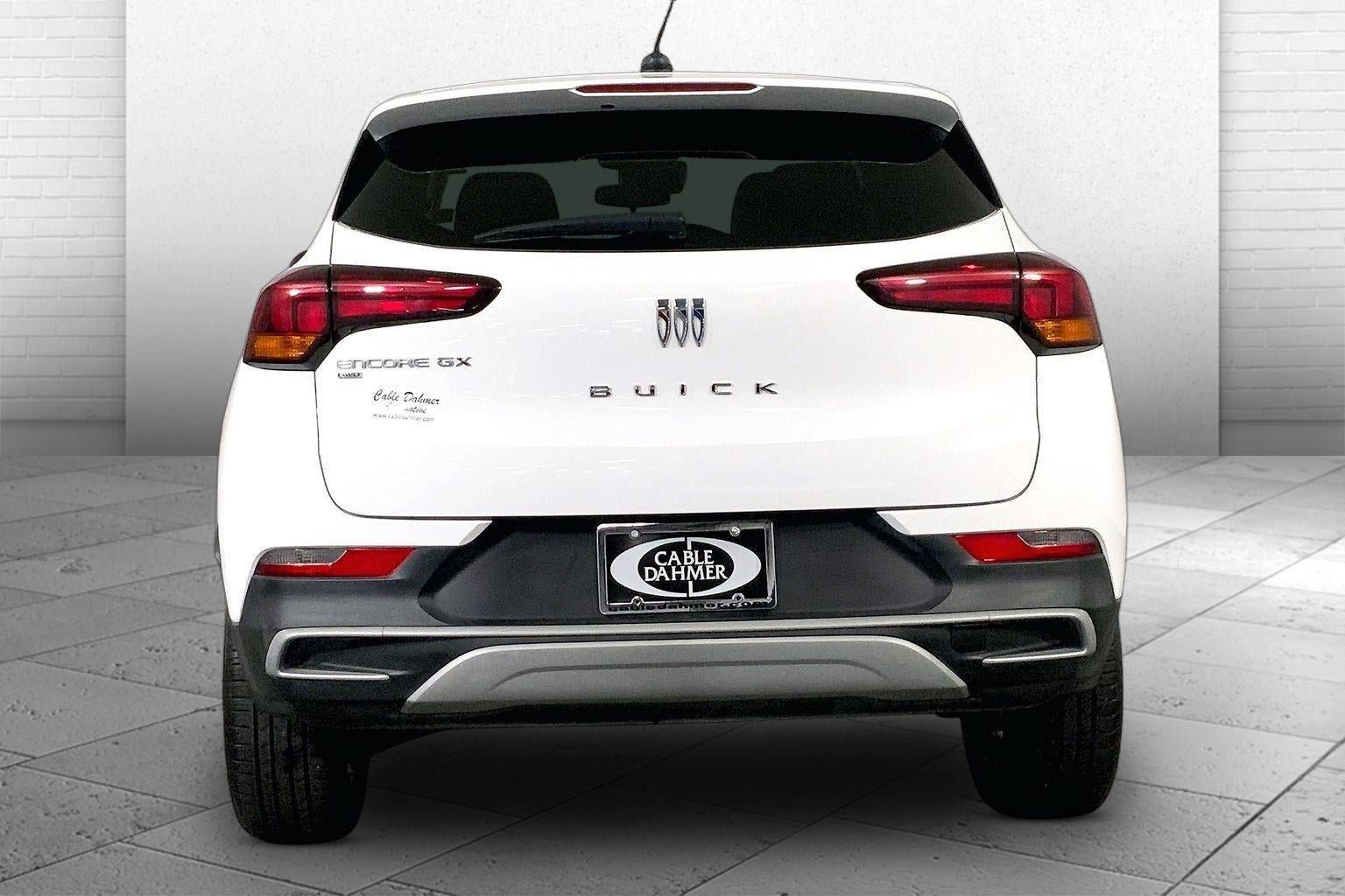 Used 2025 Buick Encore GX Preferred AWD/4WD image 3