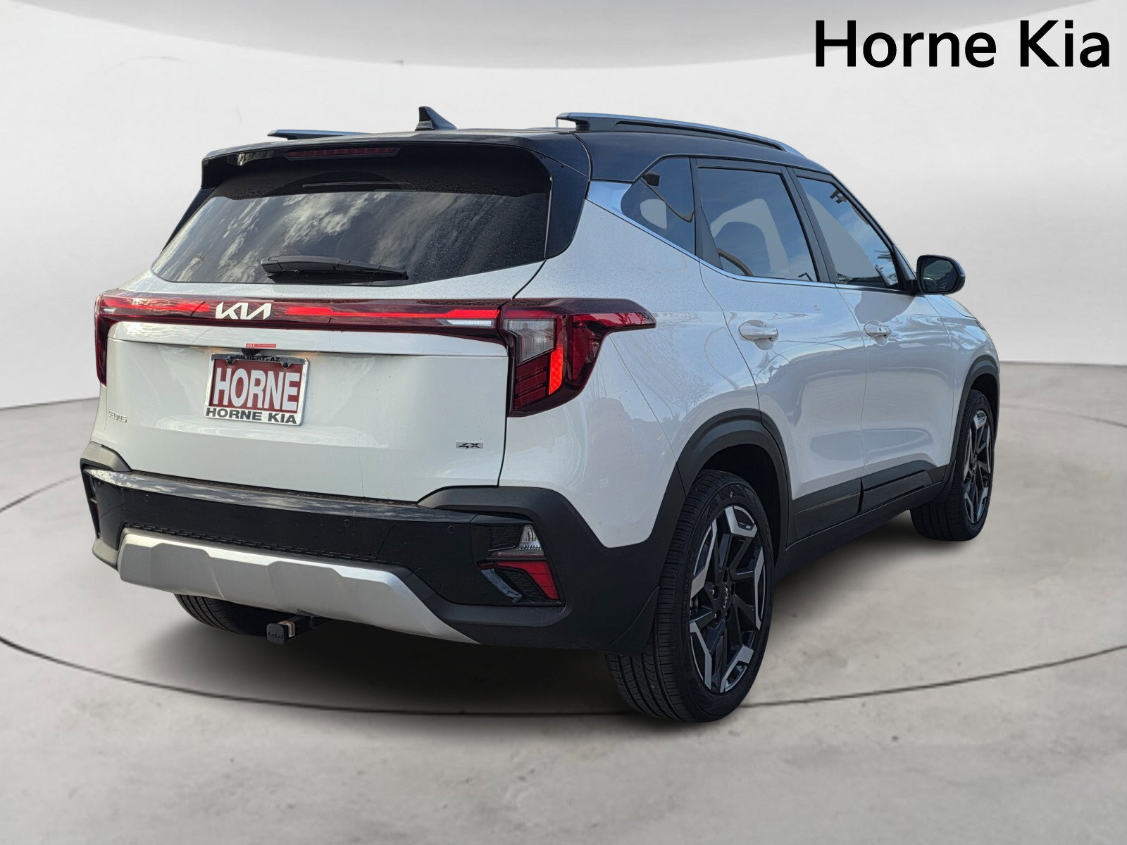 New 2026 Kia Seltos SX image 4