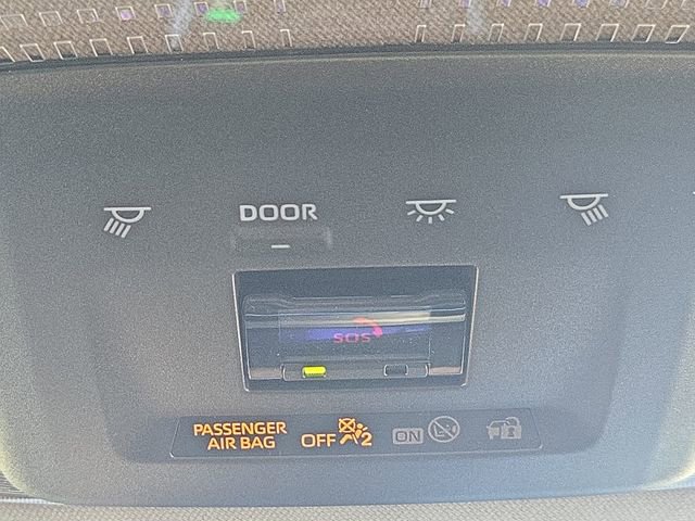 Used 2025 Toyota Prius XLE image 24