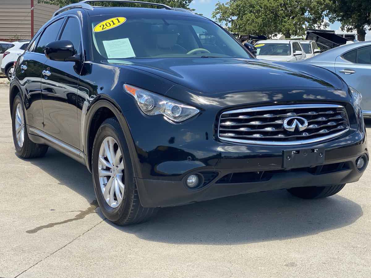 Used 2011 INFINITI FX35 2WD w/ Premium Pkg image 4