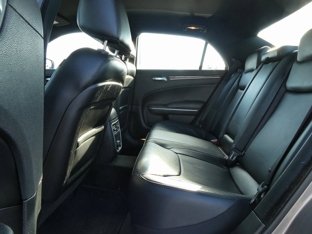 Used 2014 Chrysler 300 image 15