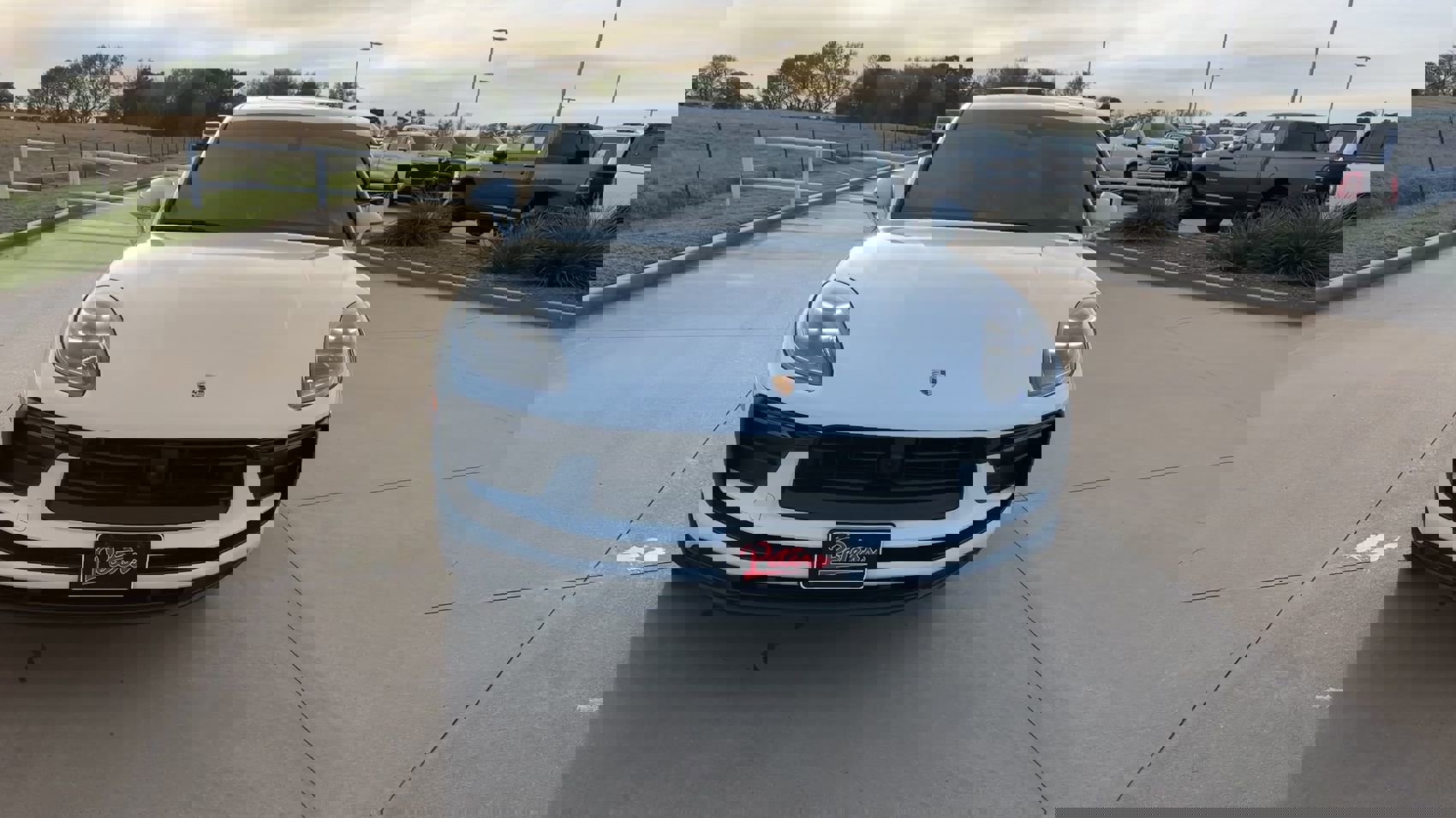 Used 2024 Porsche Macan image 4