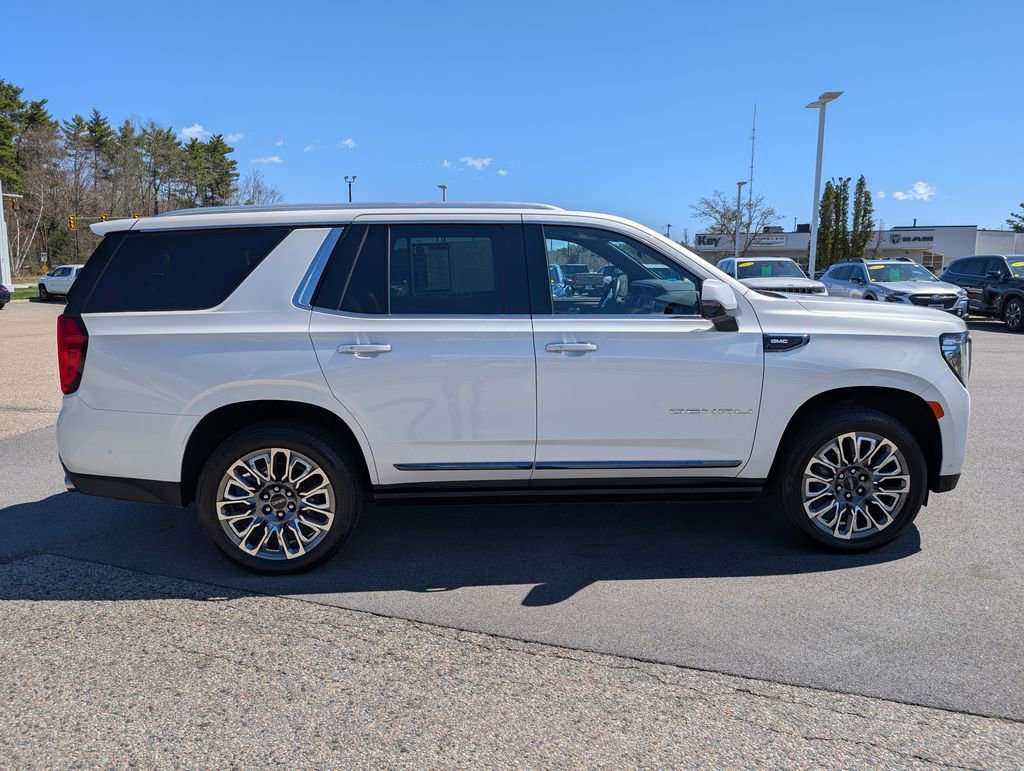Used 2023 GMC Yukon Denali Ultimate AWD/4WD image 7