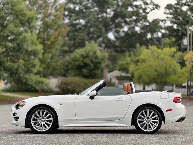 Used 2018 FIAT 124 Spider Lusso w/ Convenience Group RWD image 8