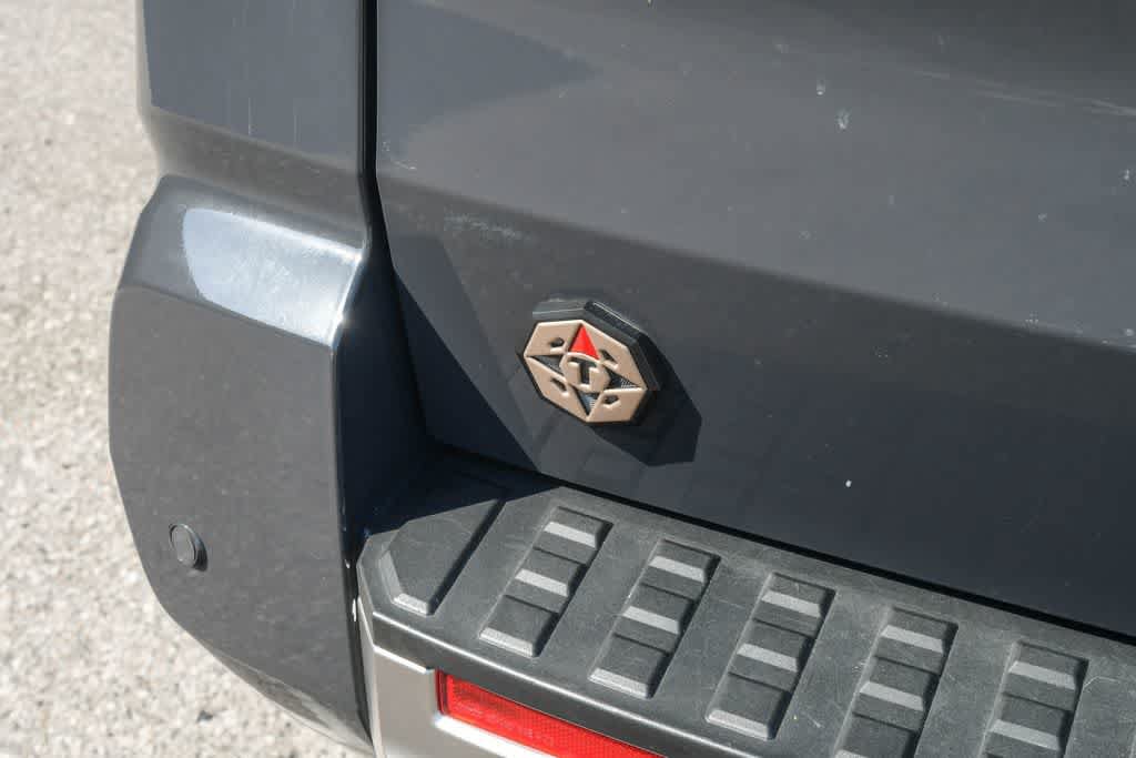 Used 2025 Toyota 4Runner Trailhunter AWD/4WD image 7