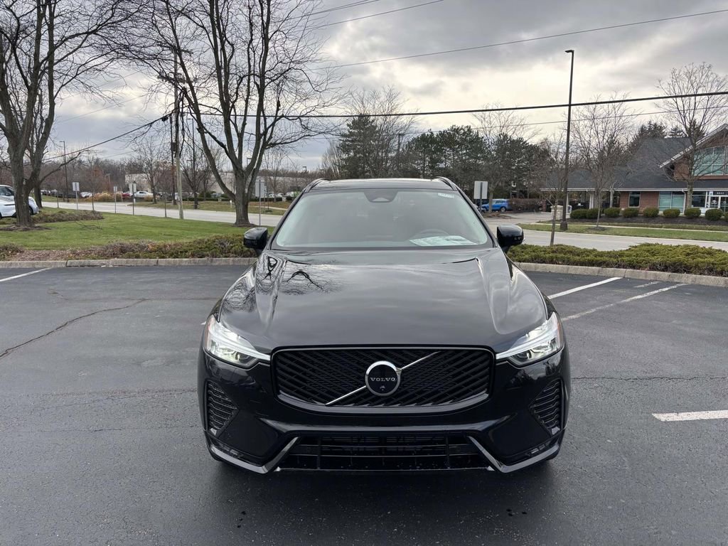 New 2026 Volvo XC60 B5 Plus w/ Protection Package Premier image 2
