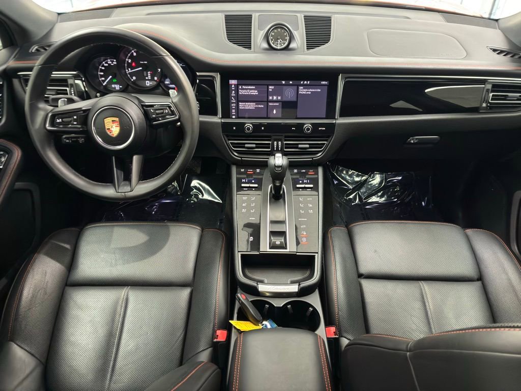 Used 2023 Porsche Macan w/ Premium Package Plus image 26