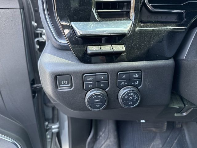 Used 2024 Chevrolet Silverado 2500 High Country w/ Technology Package image 12