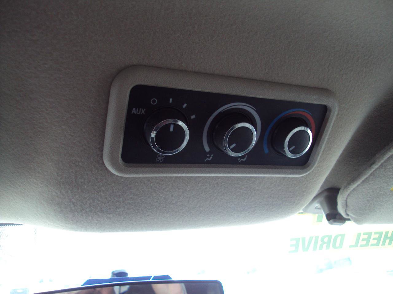 Used 2011 Chevrolet Express 1500 LT w/ LT Preferred Equipment Group image 26