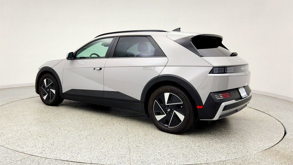 Used 2025 Hyundai Ioniq 5 SEL RWD image 7