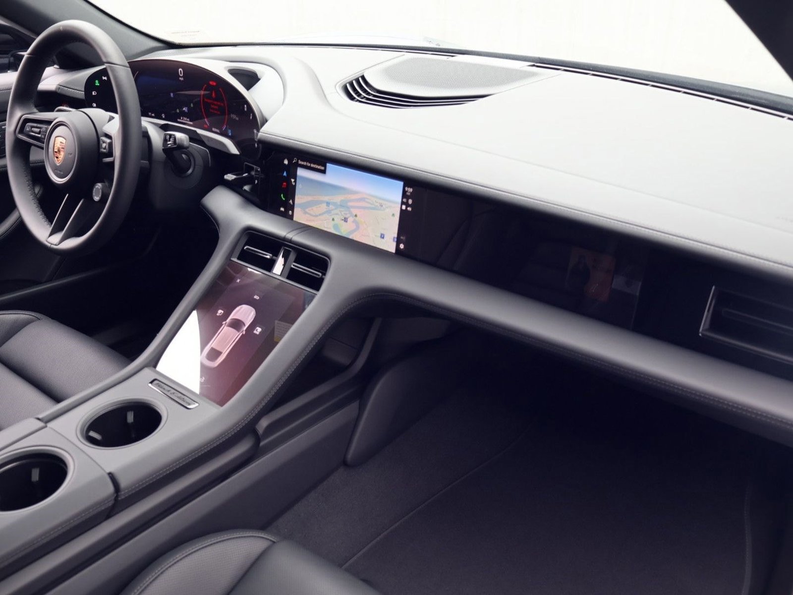 New 2026 Porsche Taycan image 25