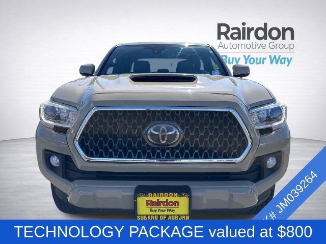 Used 2018 Toyota Tacoma TRD Sport w/ Technology Package AWD/4WD image 2