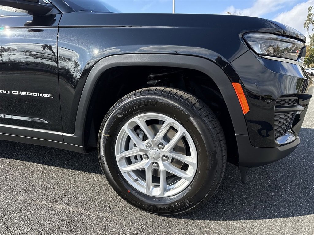 New 2025 Jeep Grand Cherokee Laredo X w/ Luxury Tech Group I image 10