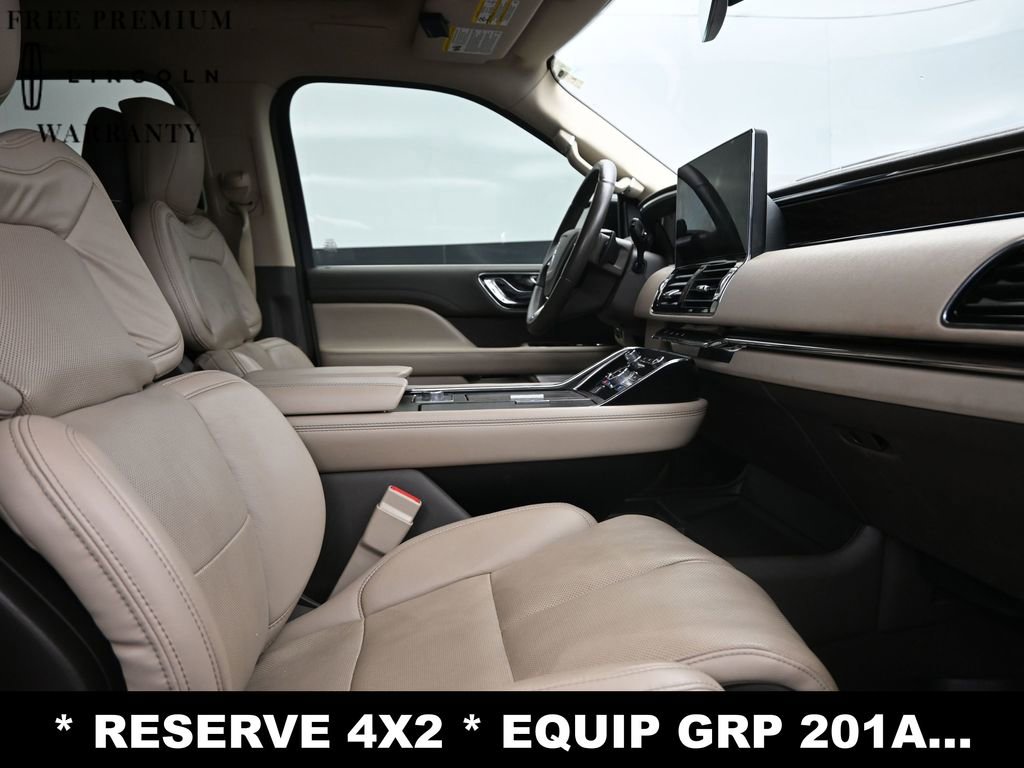 Used 2022 Lincoln Navigator Reserve image 15