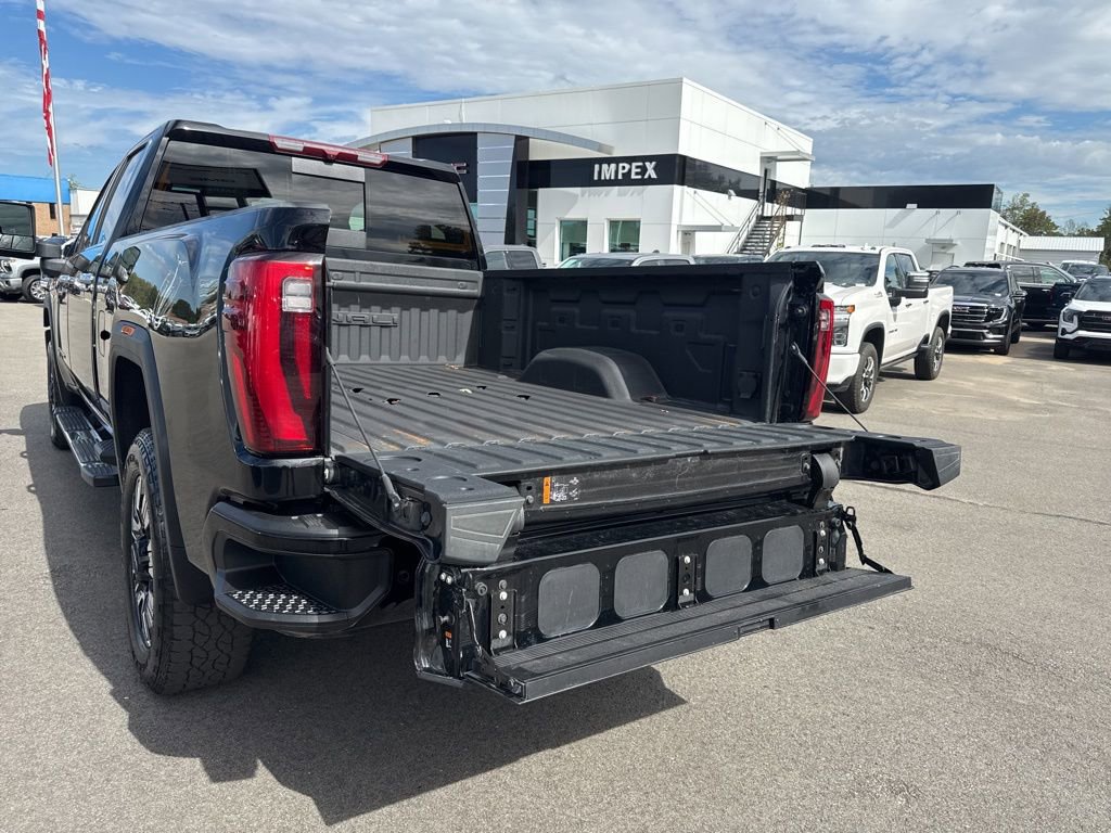 Used 2024 GMC Sierra 3500 Denali image 33