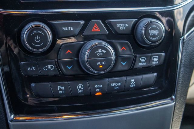 Used 2021 Jeep Grand Cherokee Limited AWD/4WD image 26