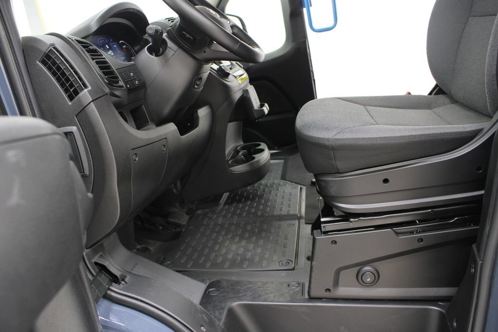 Used 2024 RAM ProMaster 3500 FWD image 16