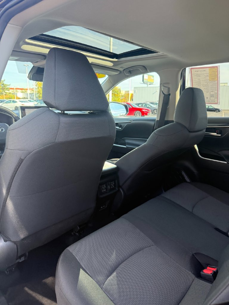 Used 2024 Toyota RAV4 XLE w/ Convenience Package AWD/4WD image 31