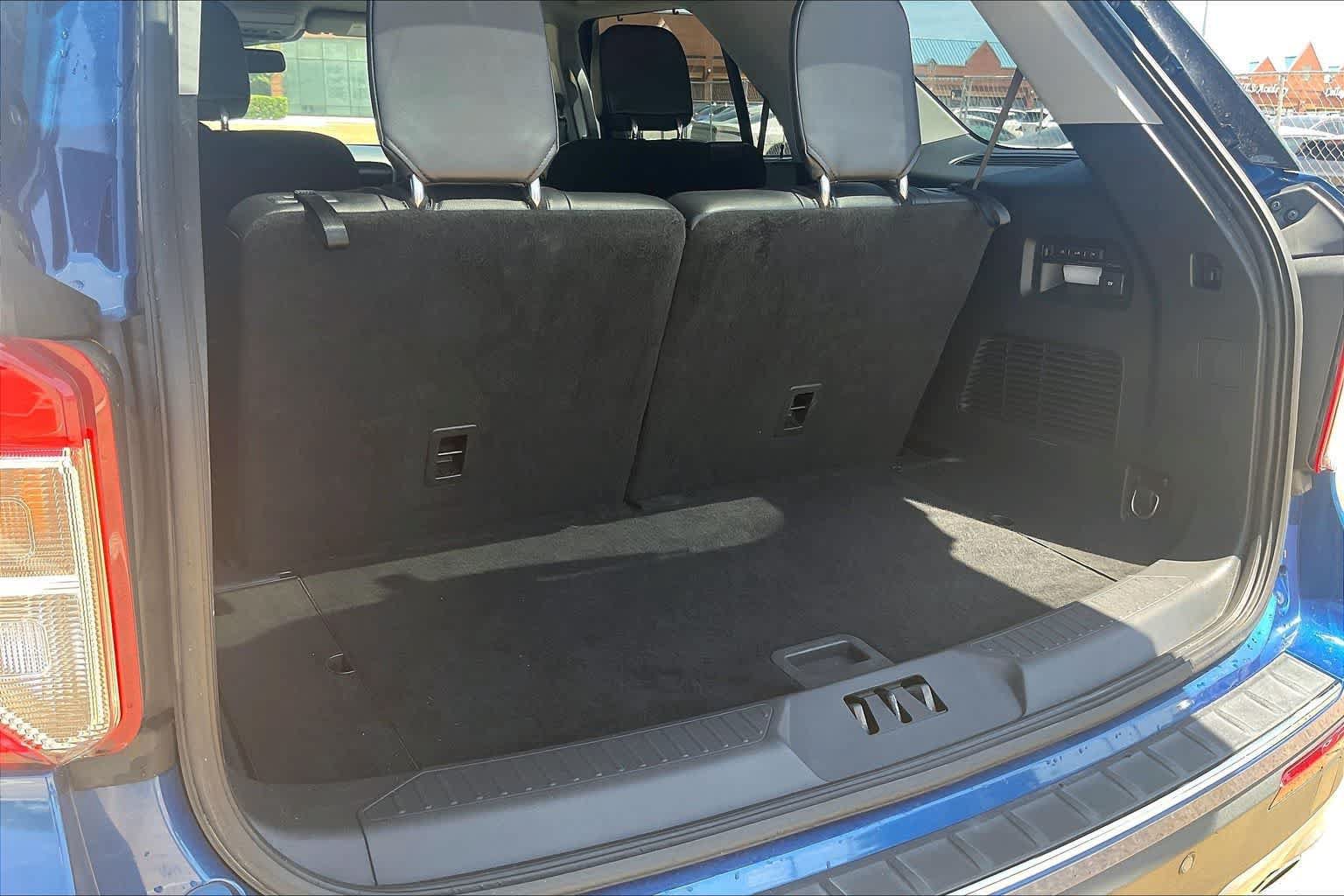 Used 2021 Ford Explorer Limited AWD/4WD image 17
