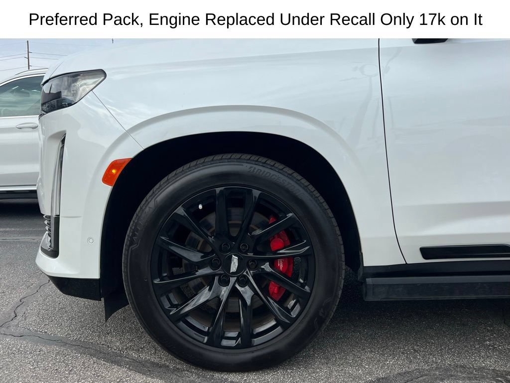 Used 2022 Cadillac Escalade ESV Sport Platinum w/ LPO, ONYX Package AWD/4WD image 50