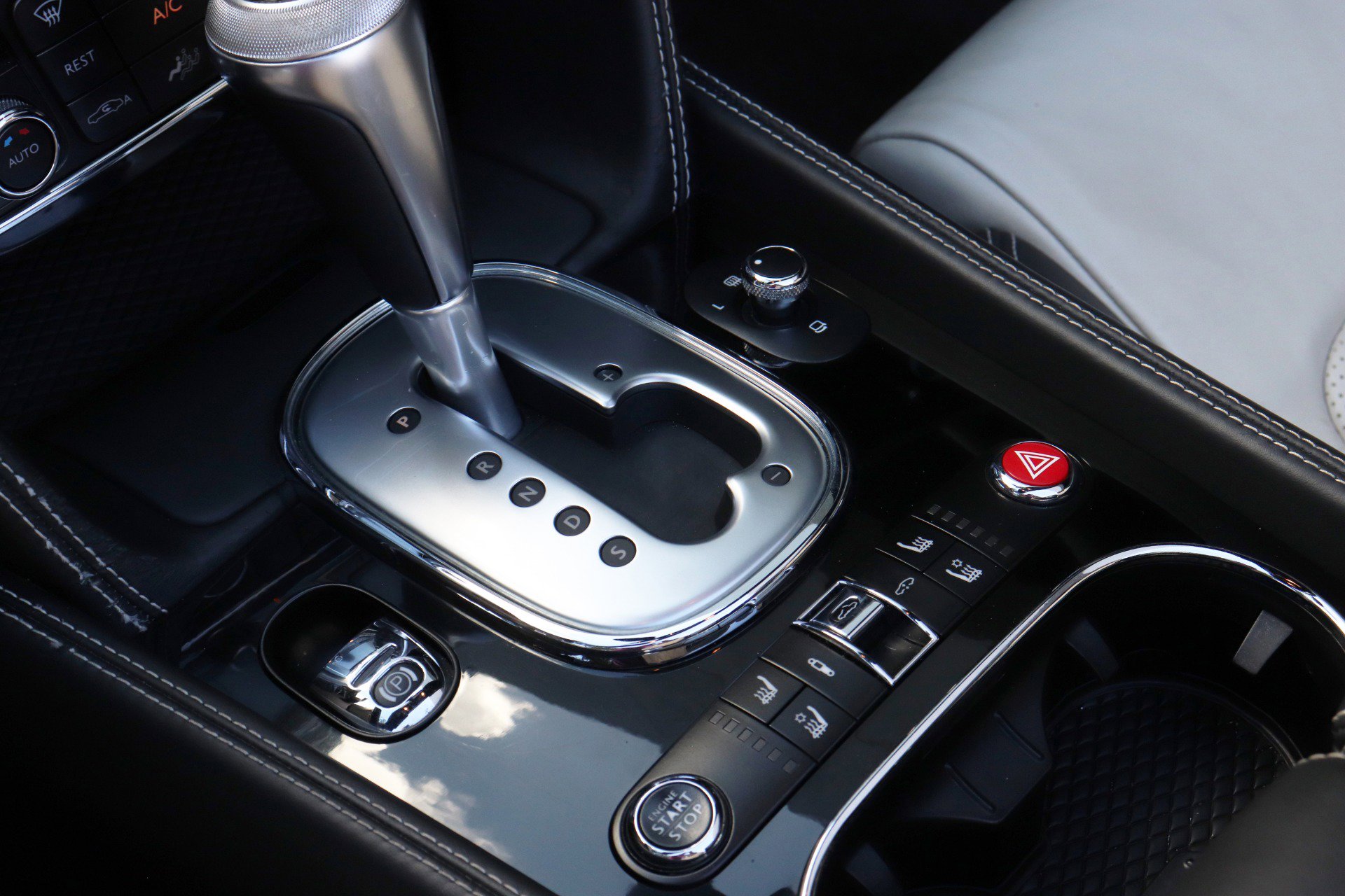 Used 2015 Bentley Continental GT V8 S image 19