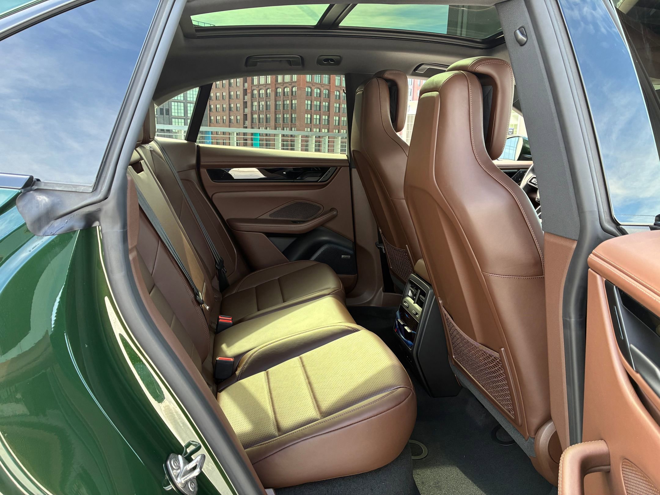 New 2026 Porsche Macan 4 Electric AWD/4WD image 25