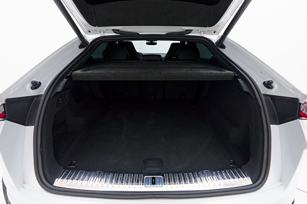 Used 2022 Lamborghini Urus image 22