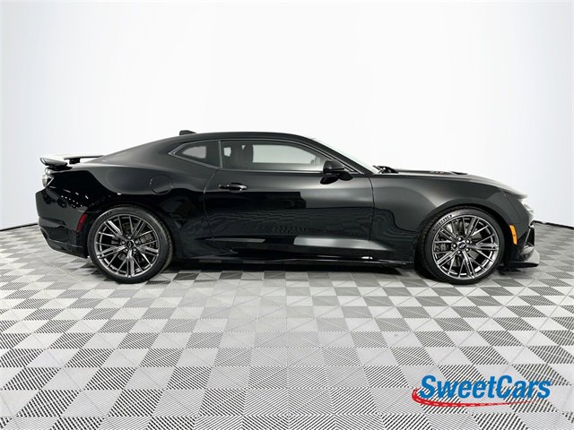 Used 2022 Chevrolet Camaro ZL1 image 8
