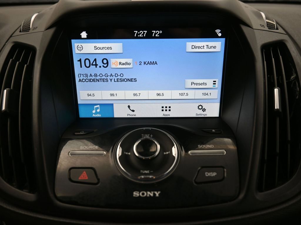 Used 2017 Ford Escape Titanium image 9