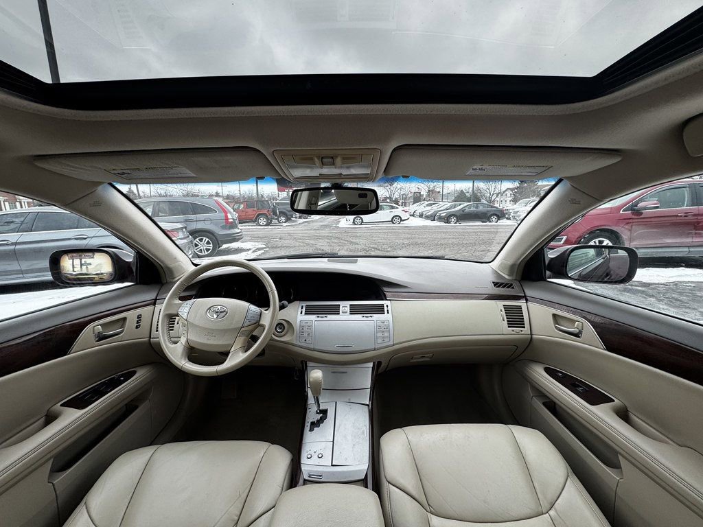 Used 2010 Toyota Avalon XLS image 27