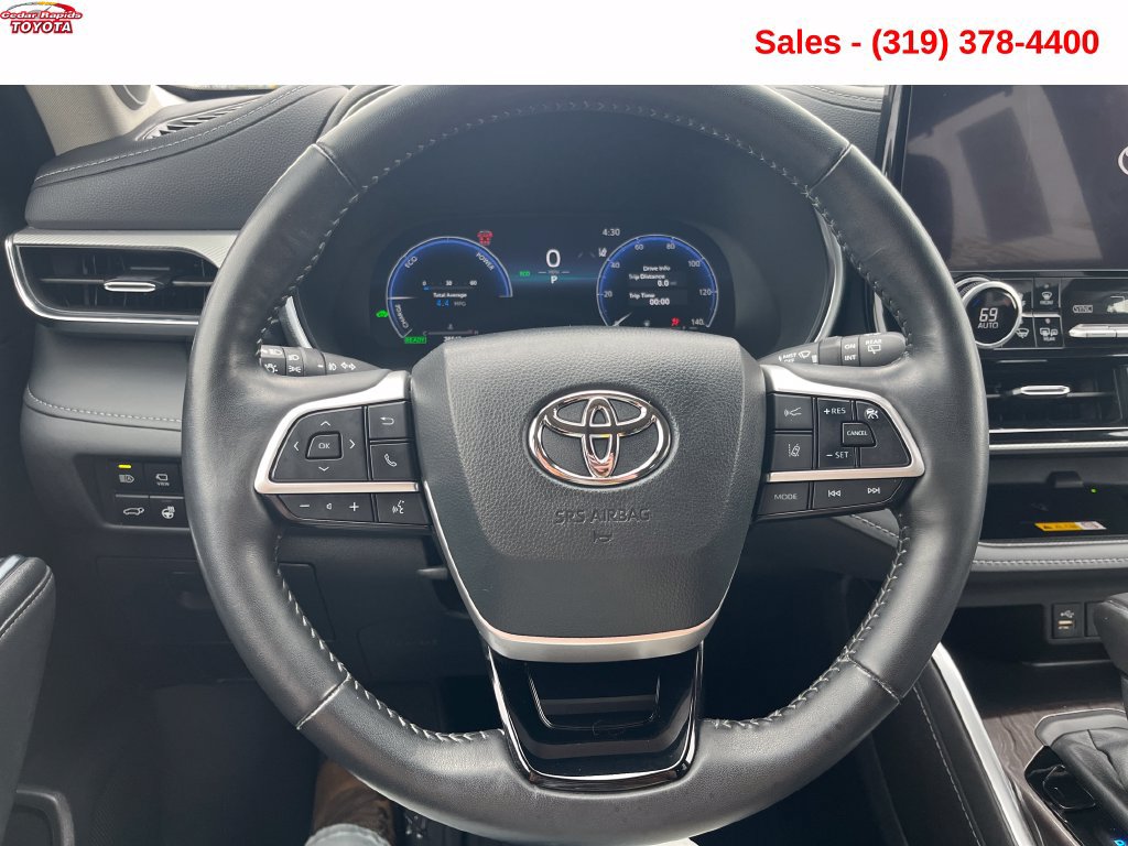 Used 2023 Toyota Highlander Platinum AWD/4WD image 17