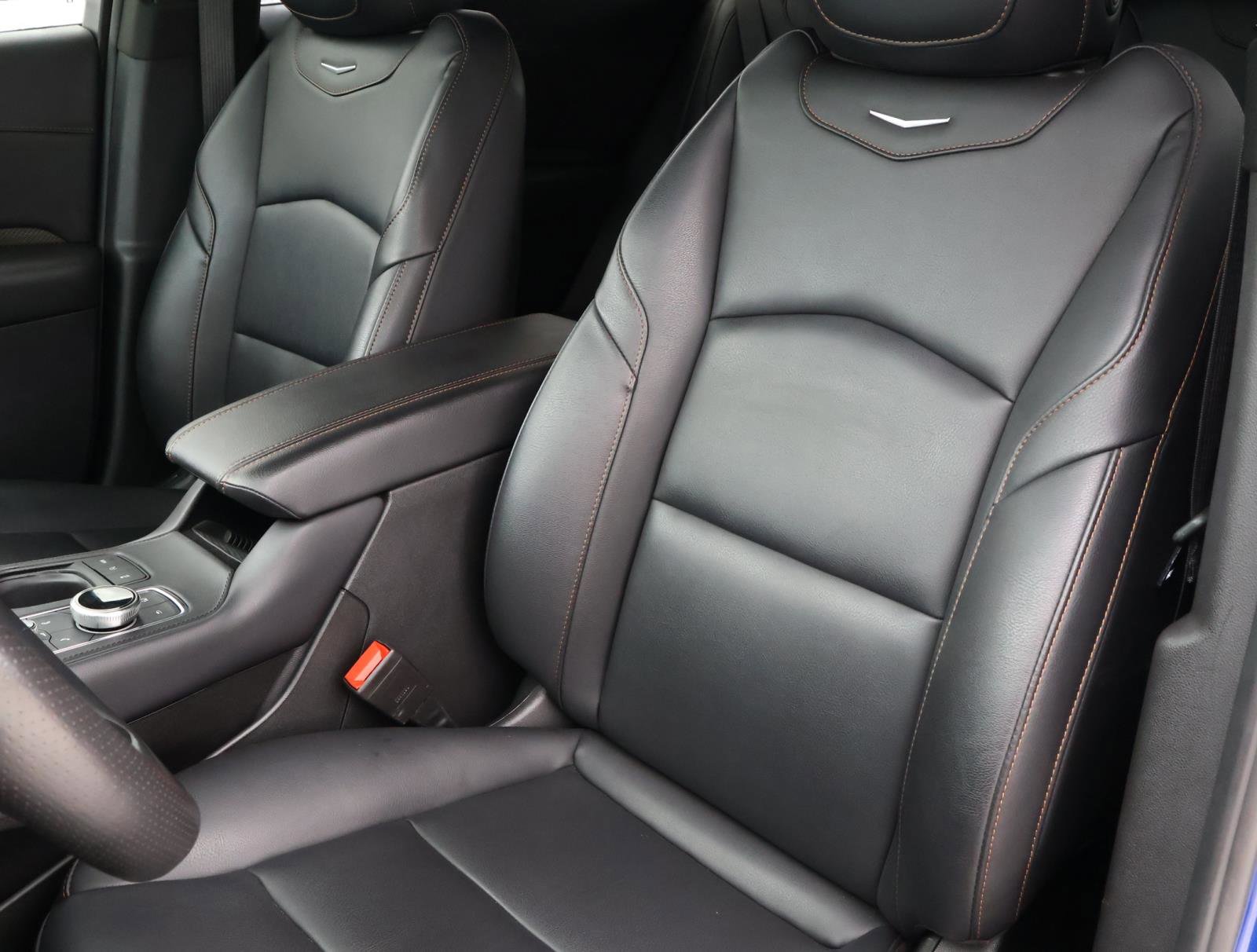 Certified 2023 Cadillac XT4 Sport FWD image 18