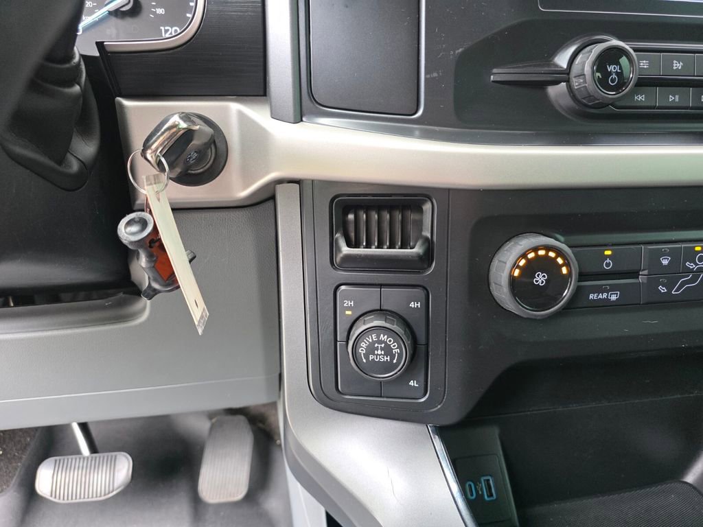 Used 2021 Ford F150 XLT AWD/4WD image 29