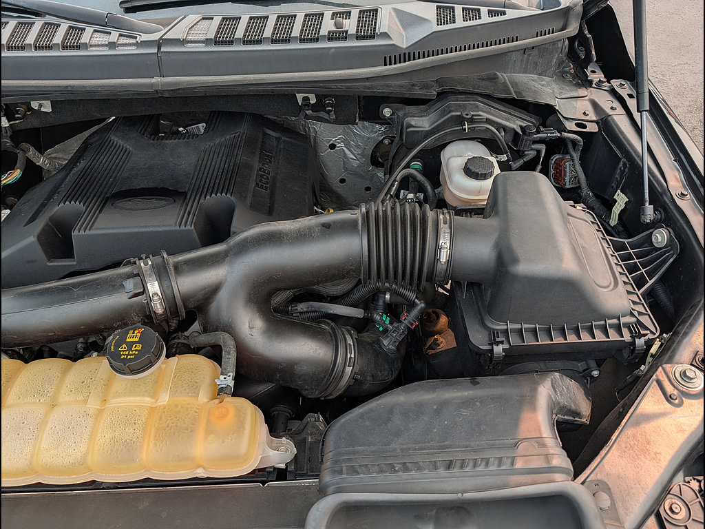 Used 2018 Ford F150 Platinum w/ Technology Package AWD/4WD image 39