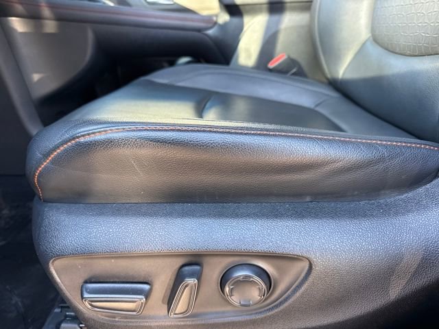 Used 2022 Toyota Sienna XSE image 15