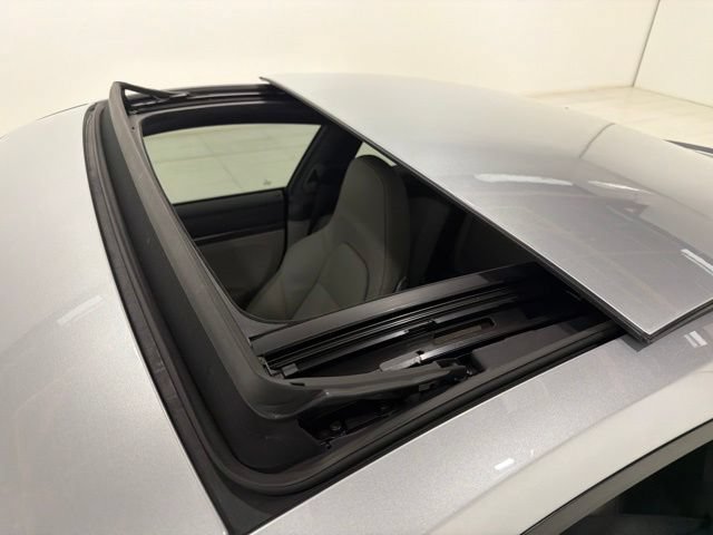 Used 2014 Porsche 911 Turbo AWD/4WD image 25
