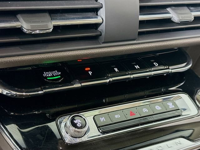 Used 2023 Lincoln Corsair Reserve w/ Equipment Group 201A image 17