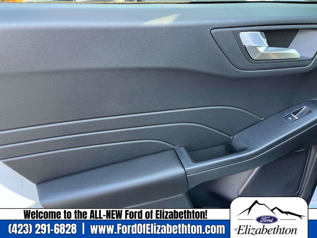 New 2026 Ford Escape ST-Line w/ Tech Pack #1 image 16