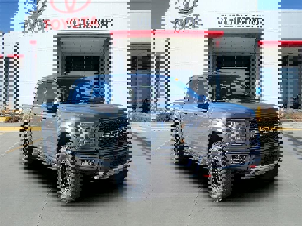 Used 2020 Ford F150 Raptor w/ Equipment Group 802A Luxury image 3