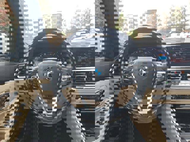 Used 2022 BMW 330i xDrive Sedan image 13