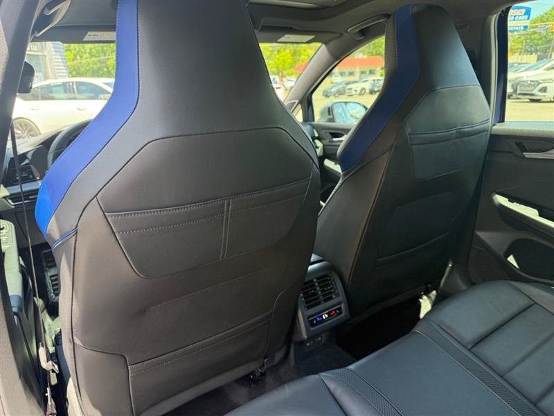 Used 2024 Volkswagen Golf R AWD/4WD image 40