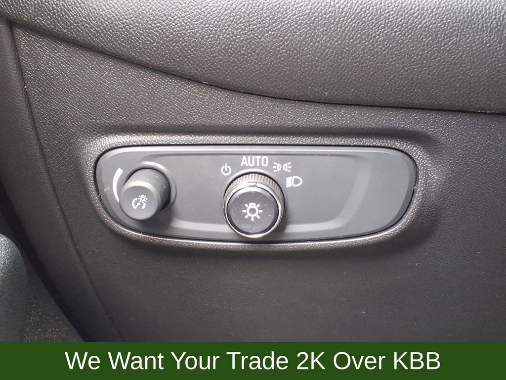 Used 2022 Chevrolet Equinox LT FWD image 28