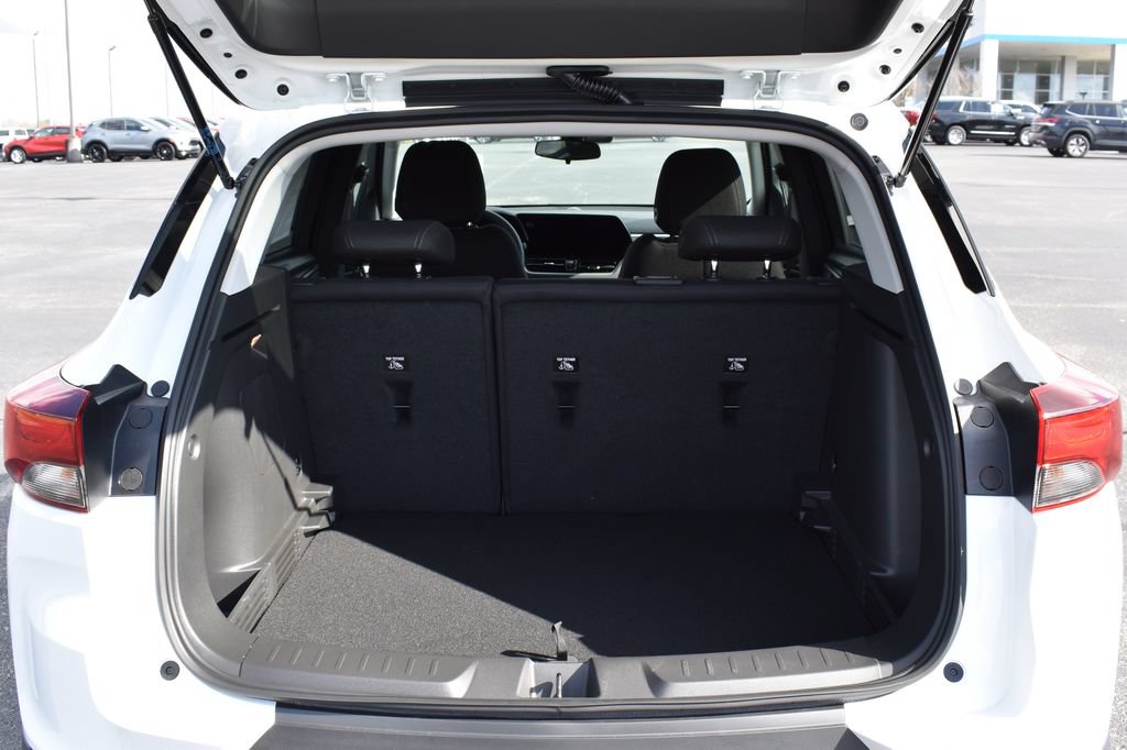 New 2026 Chevrolet TrailBlazer LT w/ Convenience Package FWD image 7