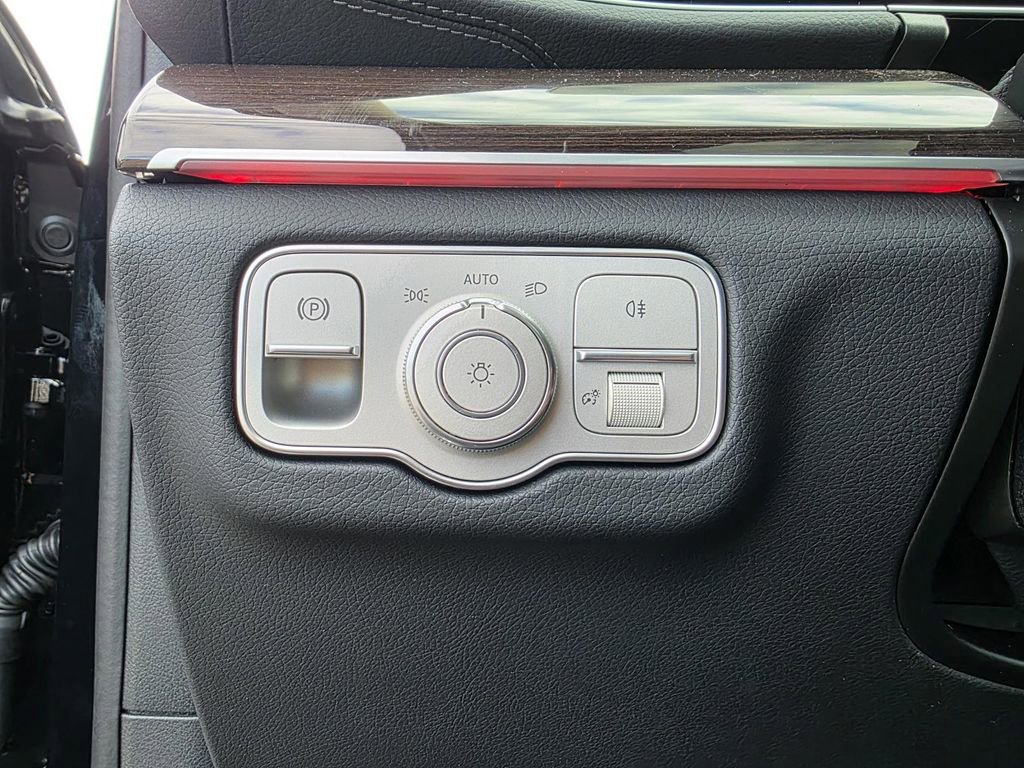 Certified 2026 Mercedes-Benz GLE 450 4MATIC image 14