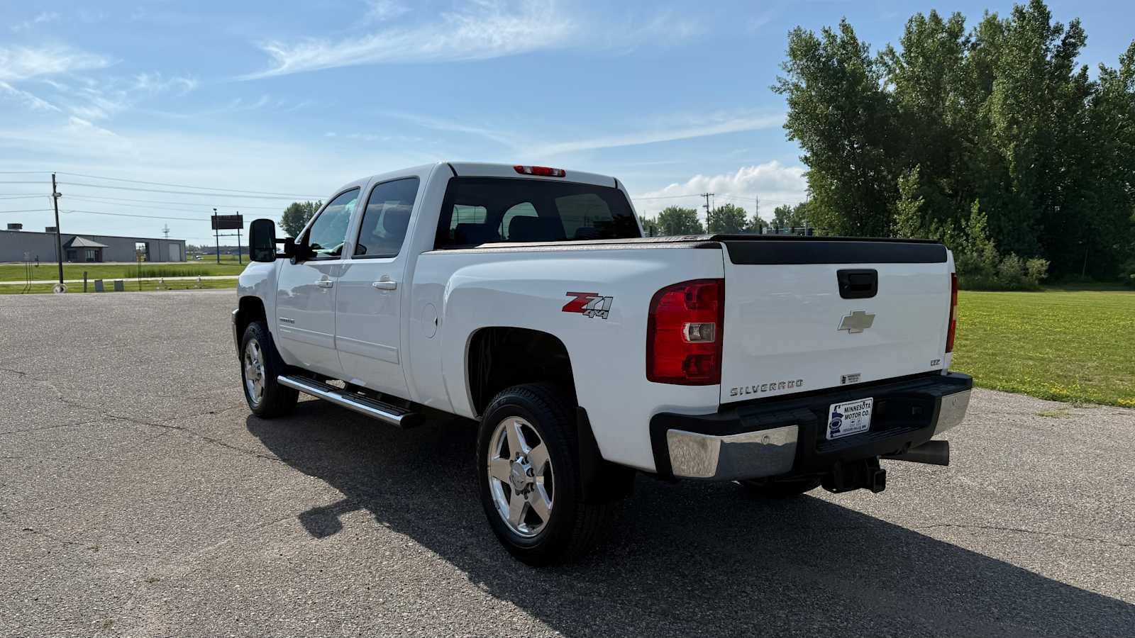 Used 2011 Chevrolet Silverado 2500 LTZ w/ Snow Plow Prep Package AWD/4WD image 5