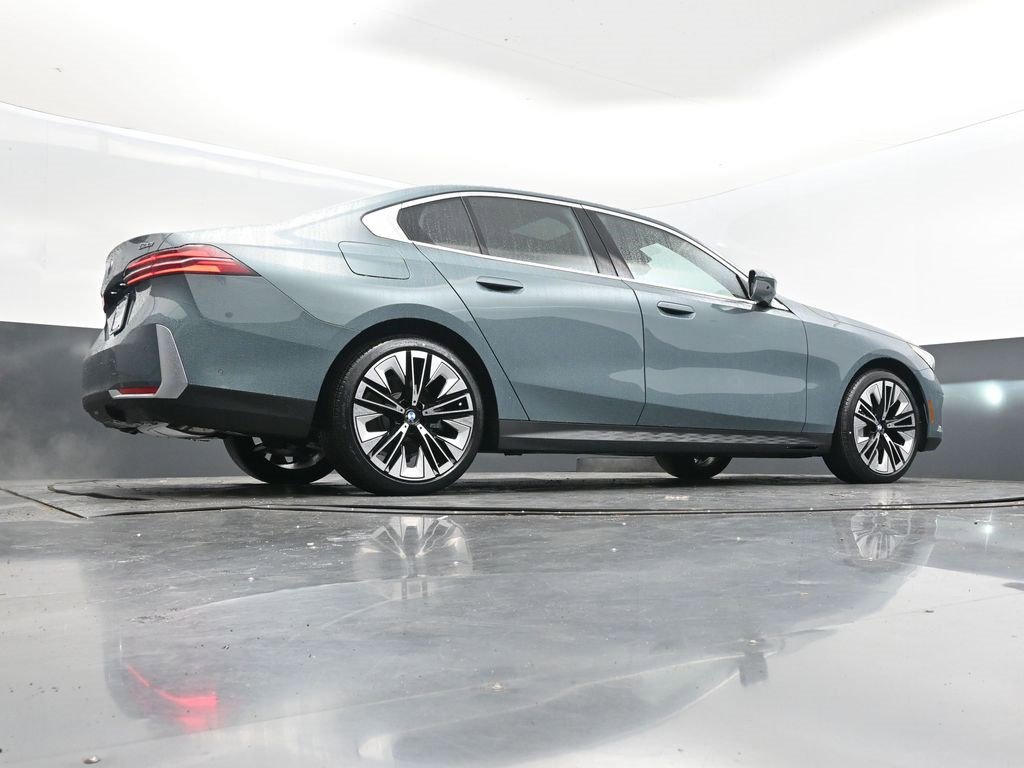 New 2026 BMW 530i w/ Premium Package image 43