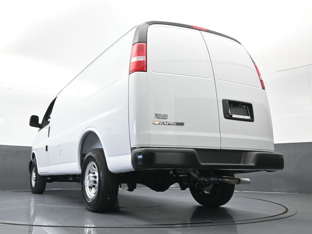 New 2025 Chevrolet Express 2500 w/ Driver Convenience Package image 41