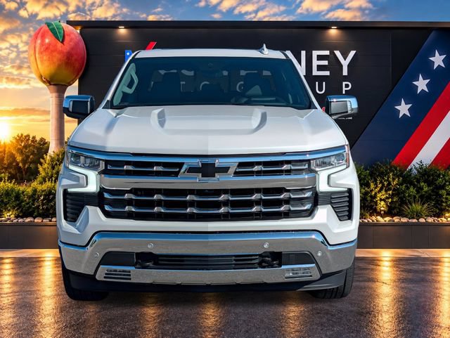 Used 2024 Chevrolet Silverado 1500 LTZ w/ Technology Package RWD image 8