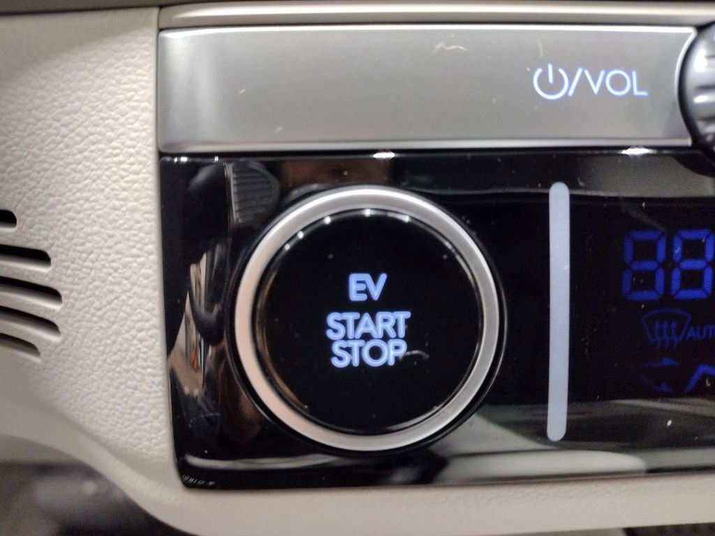 Certified 2025 Hyundai Ioniq 6 SEL image 32