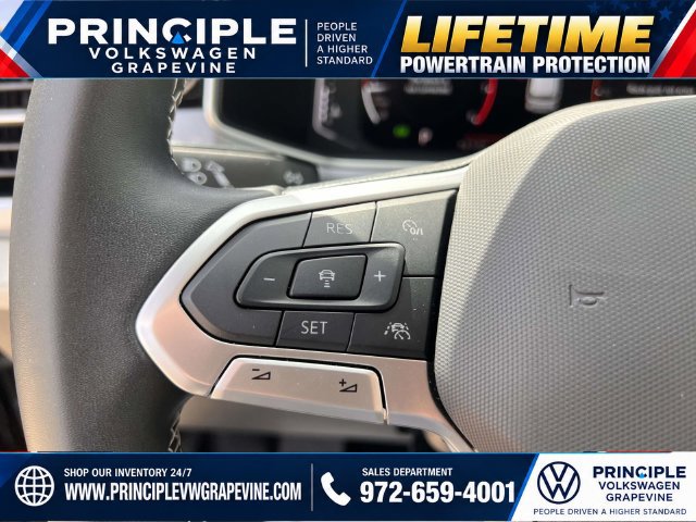 Used 2025 Volkswagen Taos SEL AWD/4WD image 15